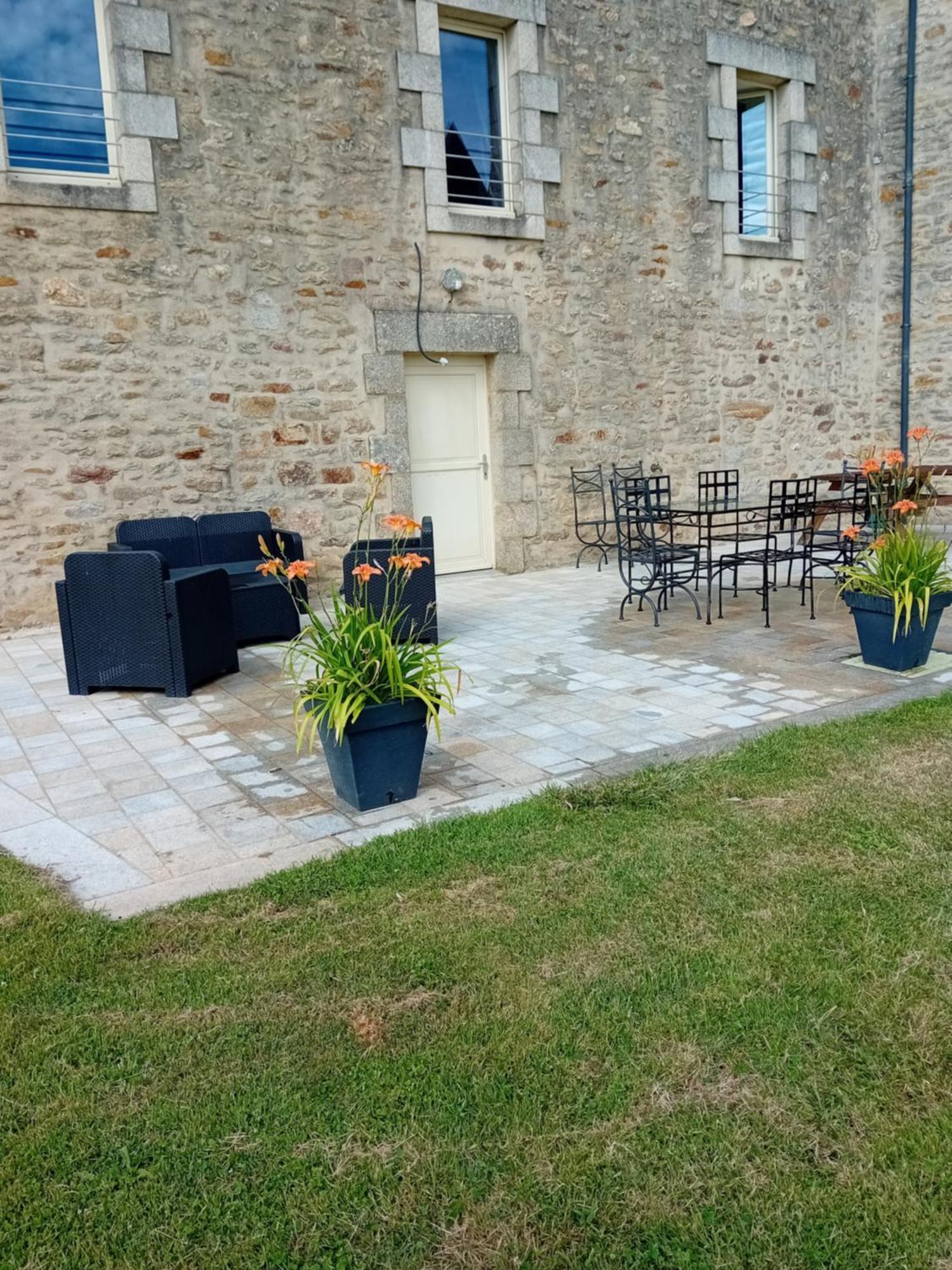 Domaine De Kerbillec Panzió Theix Kültér fotó